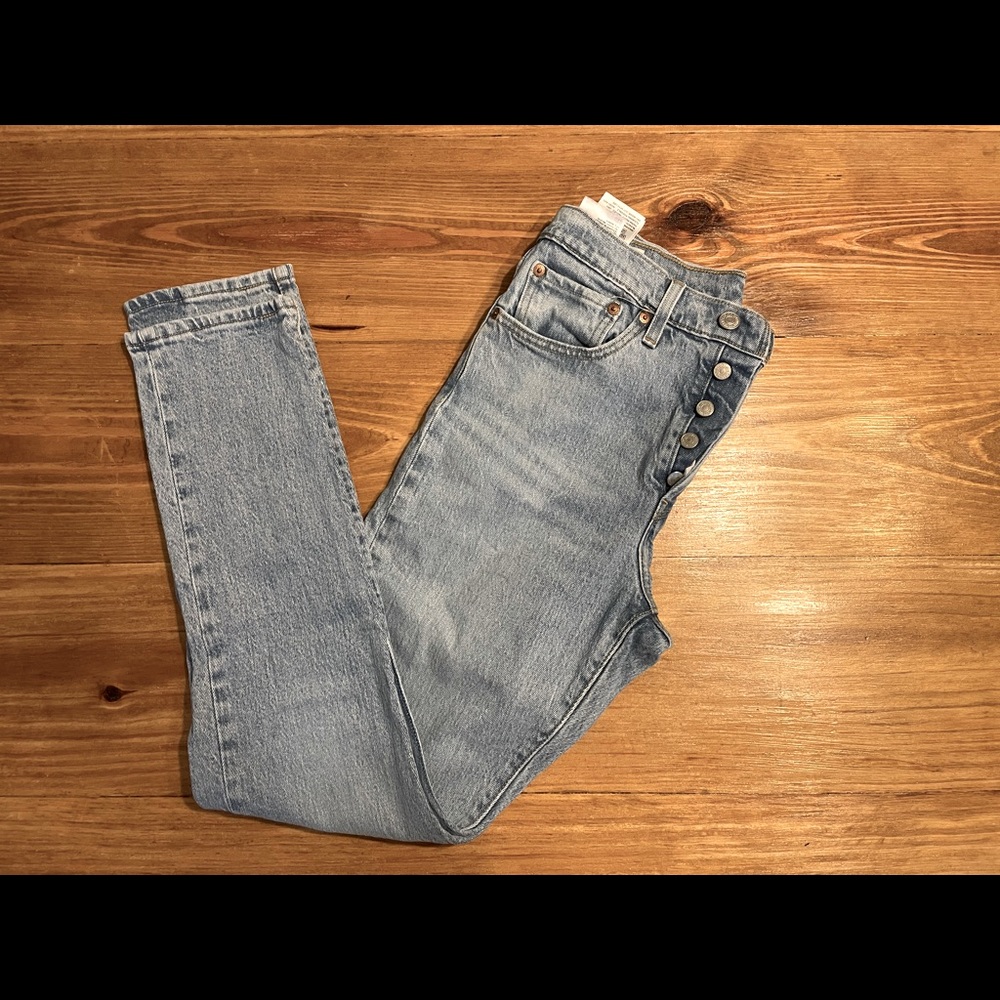 Levi’s 501 NEW WITHOUT TAGS